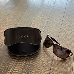 Gucci Tortoiseshell Sunglasses with Black Case